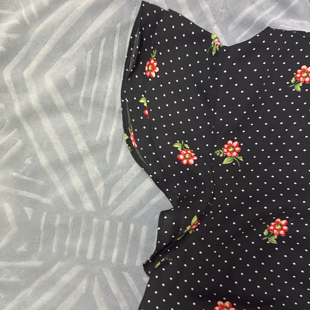 Patterned top - Picture 5 of 6